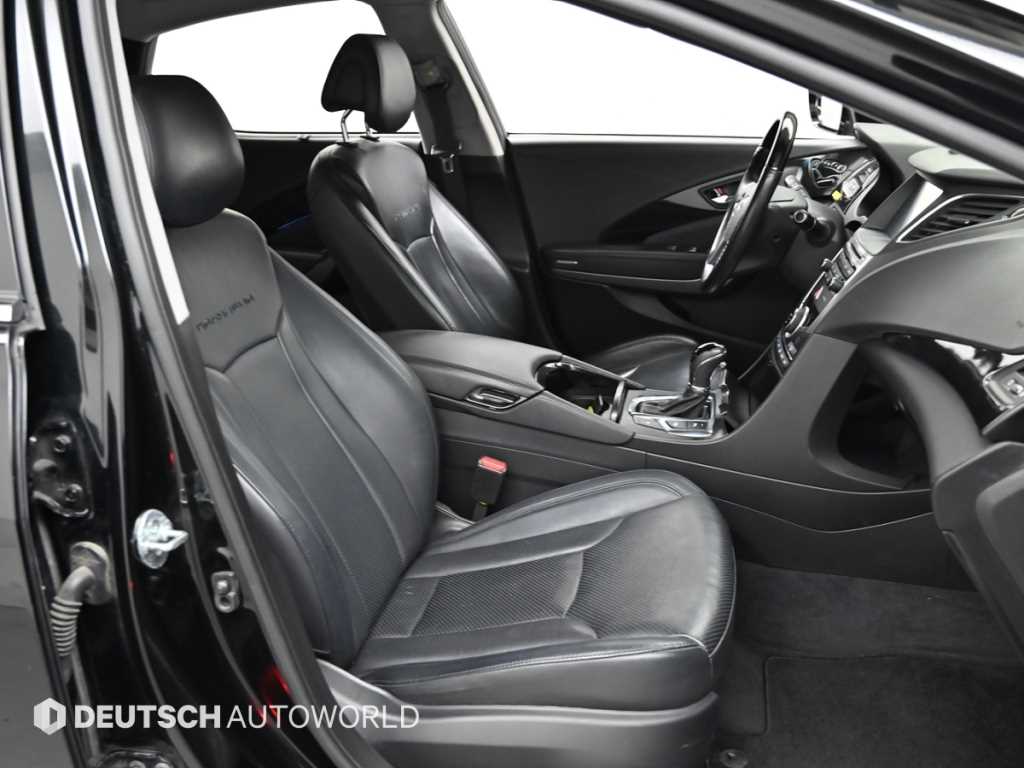 HYUNDAI Grandeur - Vista 10