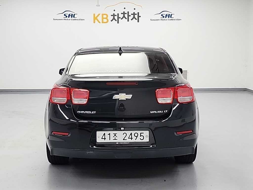 Chevrolet Malibu - Vista 3