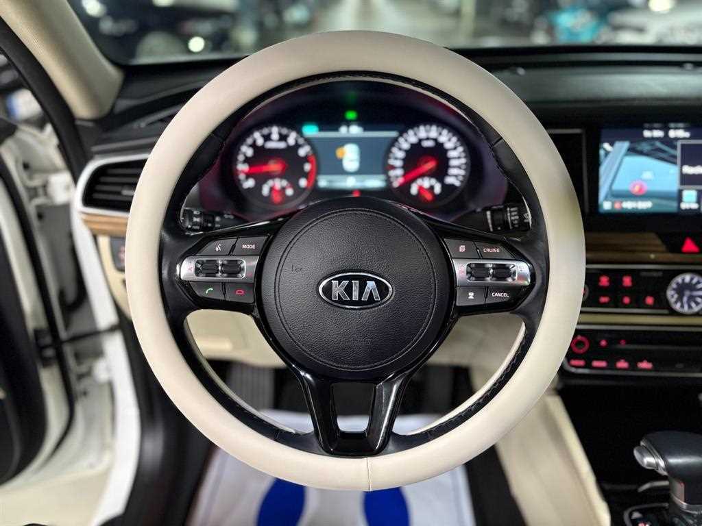 KIA K7 - Vista 7