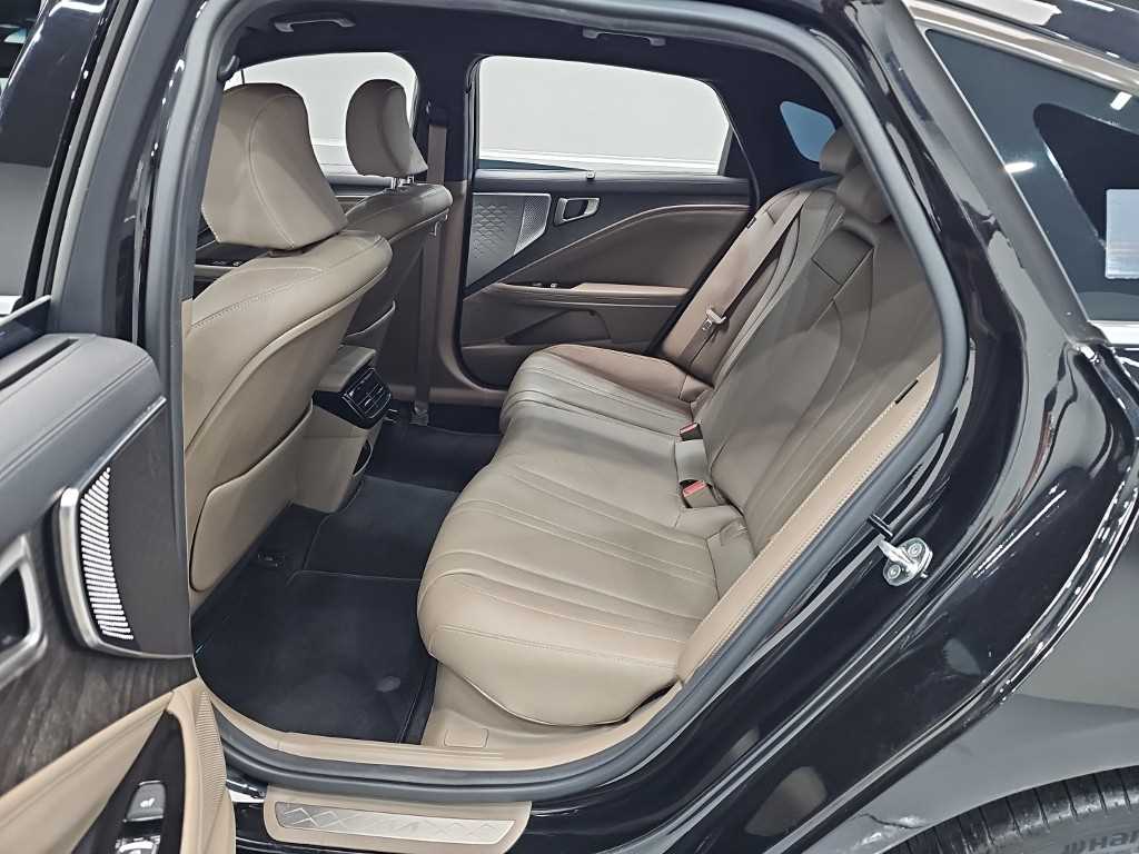 KIA K8 - Vista 12
