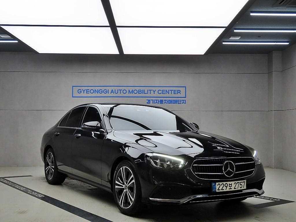Mercedes Benz E class 2021 Negro - Importación desde Corea - HF Imports Iquique - Foto 1