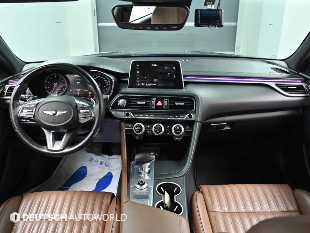 Genesis G70 - Vista 7
