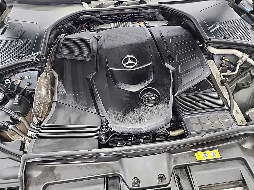 Mercedes Benz S Class - Vista 4