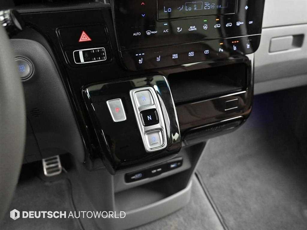 HYUNDAI Staria - Vista 9