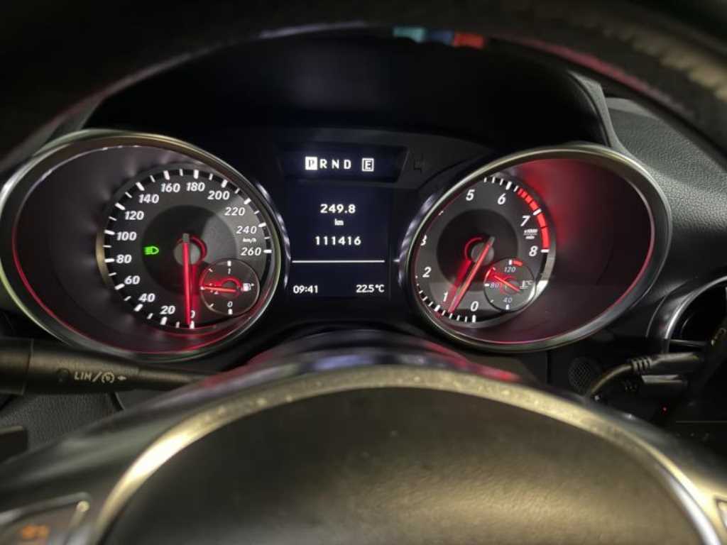 Mercedes Benz SLK Class - Vista 3