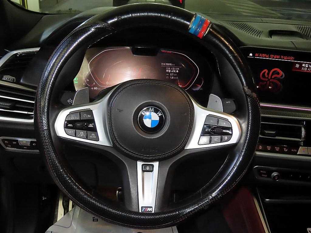 BMW X6 - Vista 8