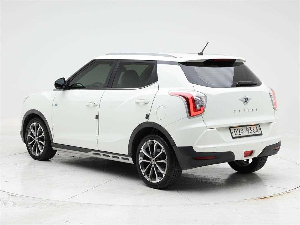 Ssangyong Tivoli - Vista 4