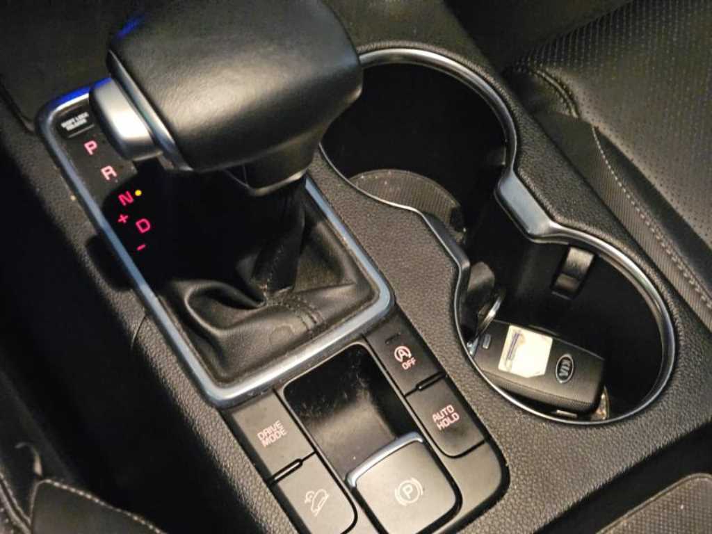 KIA Sportage - Vista 11