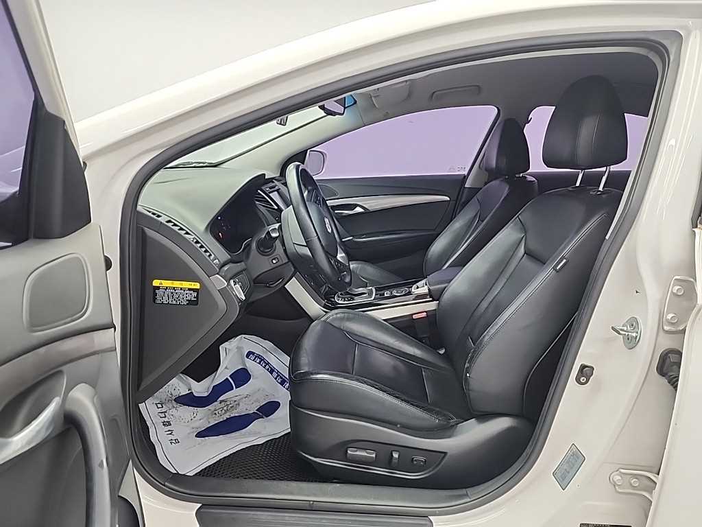 HYUNDAI i40 - Vista 11