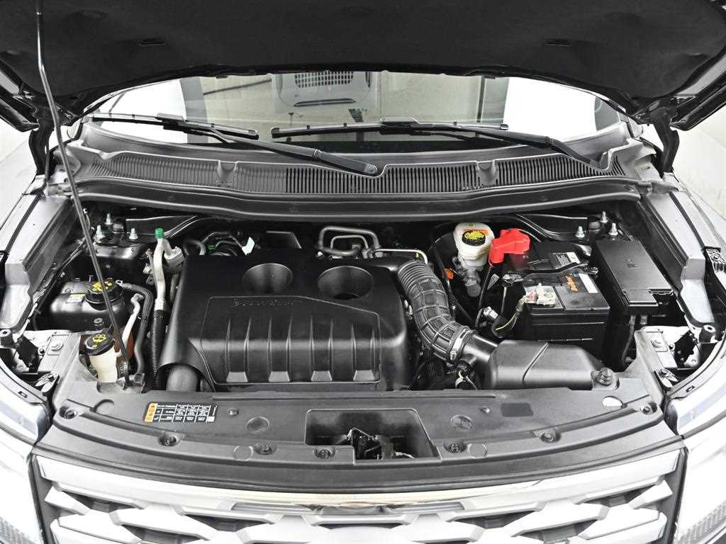 Ford Explorer - Vista 6
