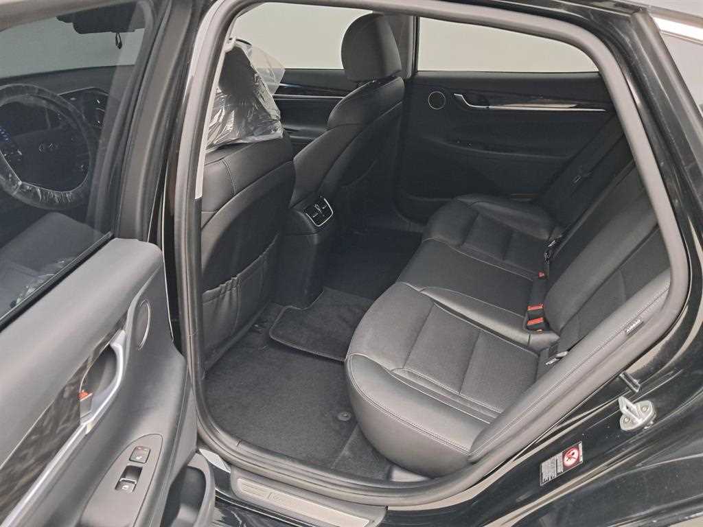 HYUNDAI Grandeur - Vista 12