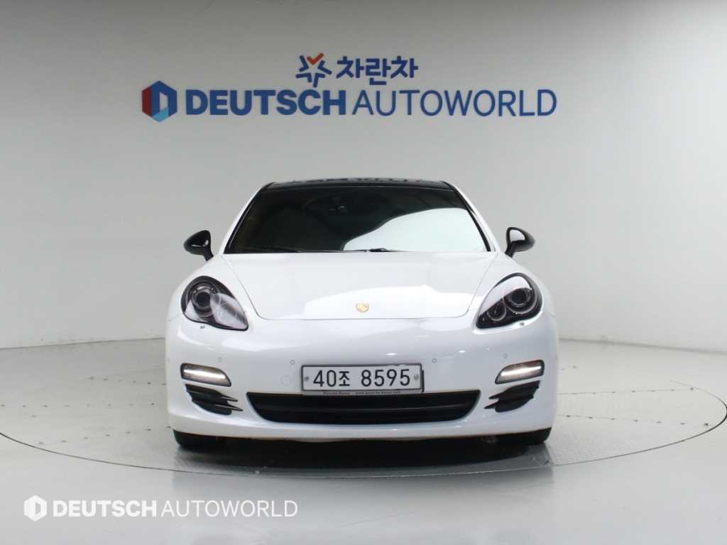 Porsche Panamera - Vista 3