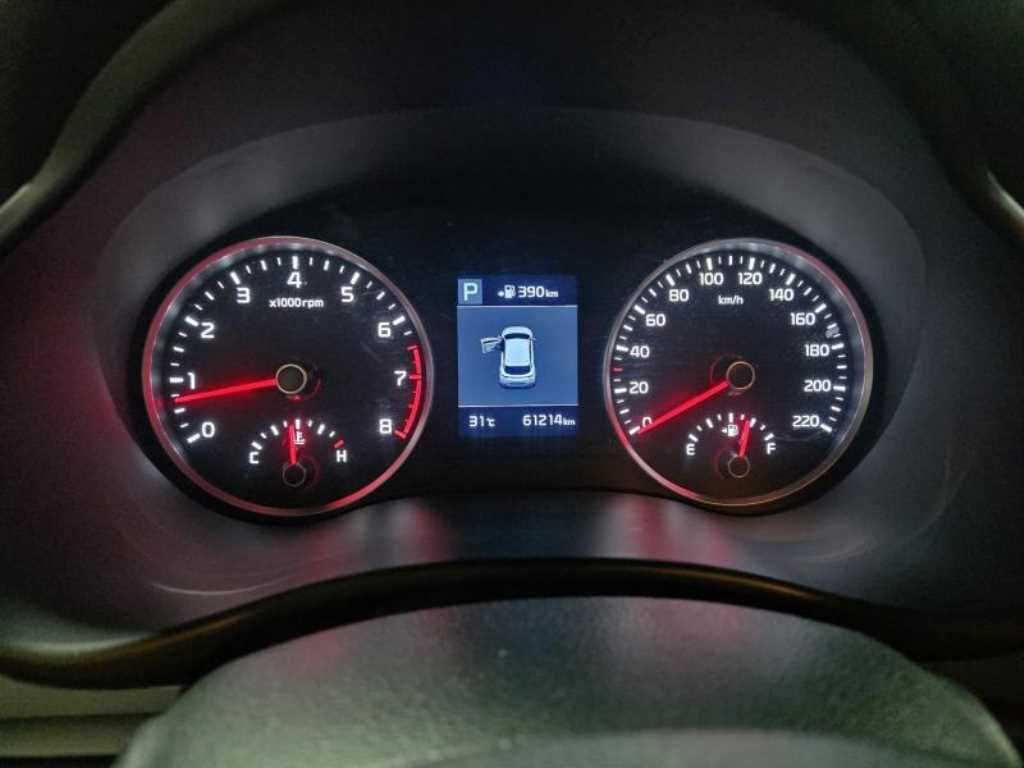 KIA Stonic - Vista 7