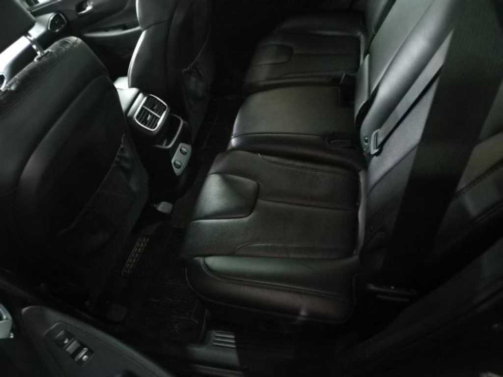 HYUNDAI Santa Fe - Vista 7