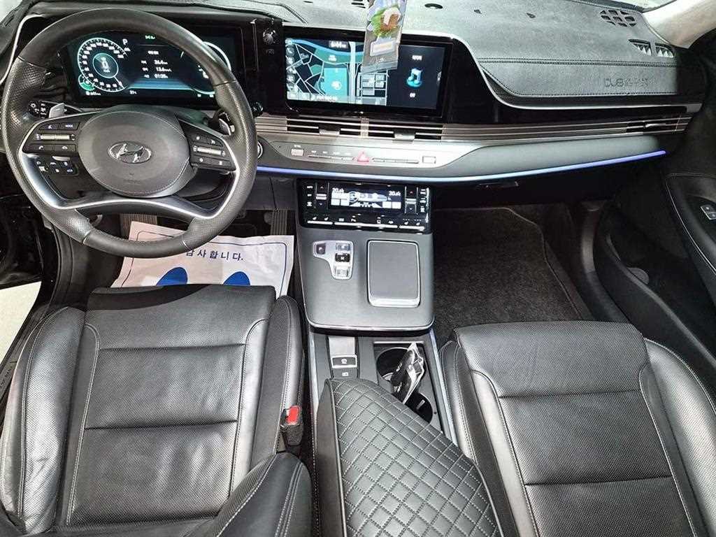 HYUNDAI Grandeur - Vista 10