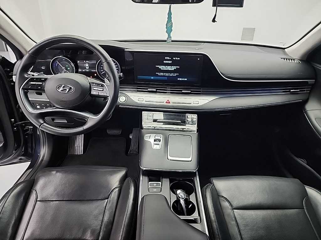 HYUNDAI Grandeur - Vista 7