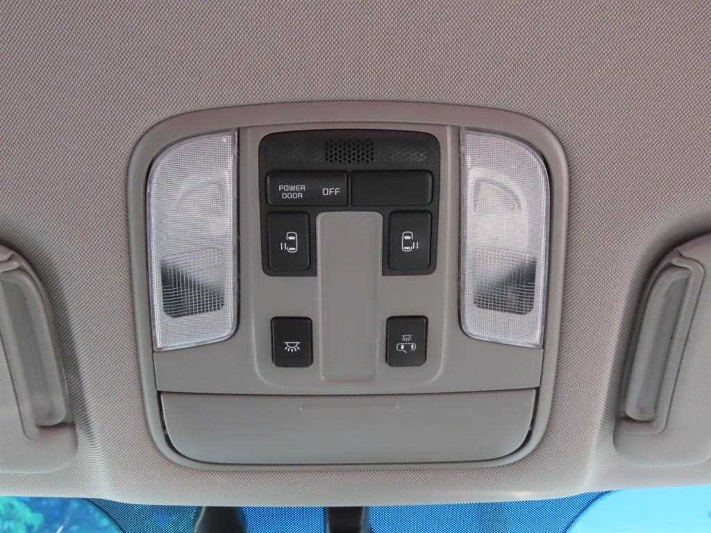 KIA Carnival 2017 Blanco - Importación desde Corea - HF Imports Iquique - Foto 14