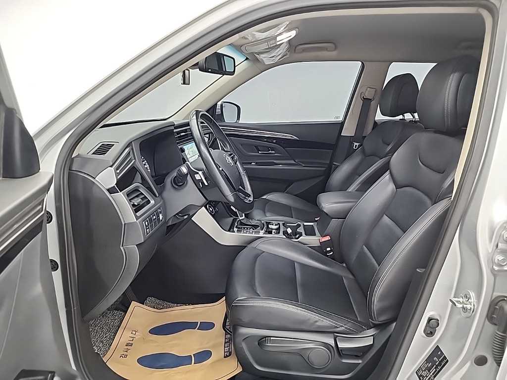 Ssangyong Korando - Vista 11