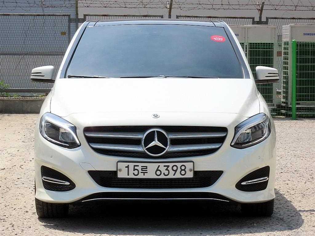 Mercedes Benz B Class (MY B) 2018 Blanco - Importación desde Corea - HF Imports Iquique - Foto 1