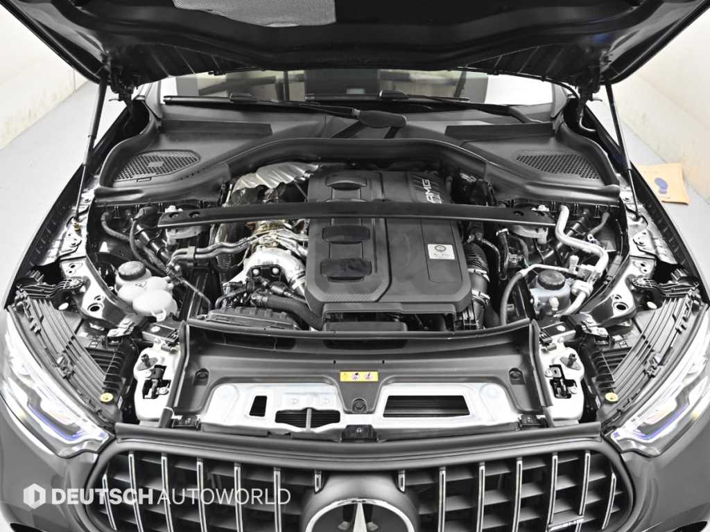 Mercedes Benz GLC Class - Vista 6
