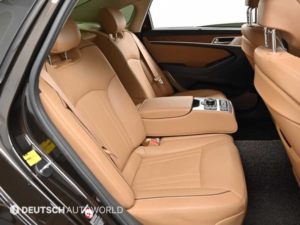 Genesis G80 - Vista 12