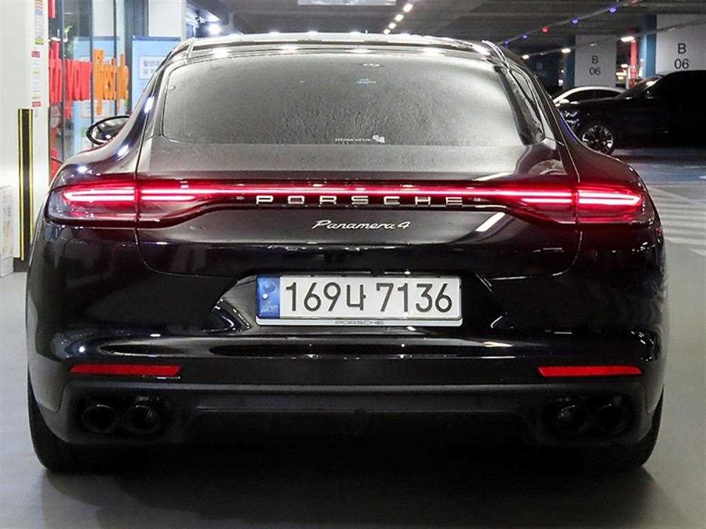 Porsche Panamera - Vista 5