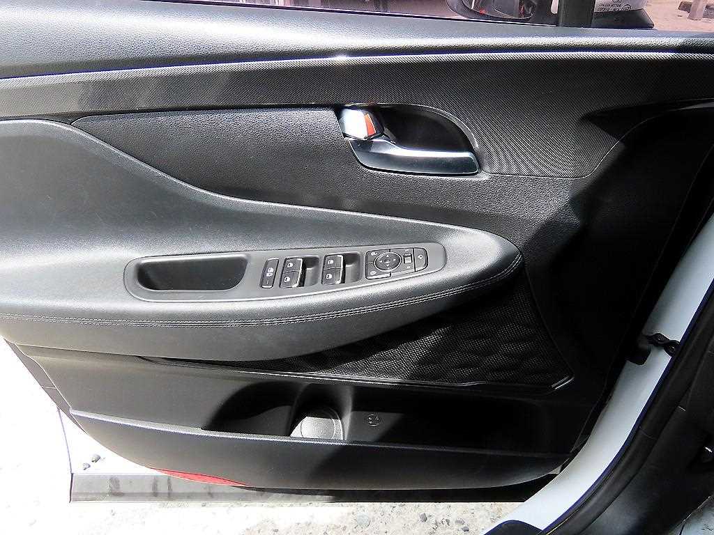 HYUNDAI Santa Fe - Vista 11