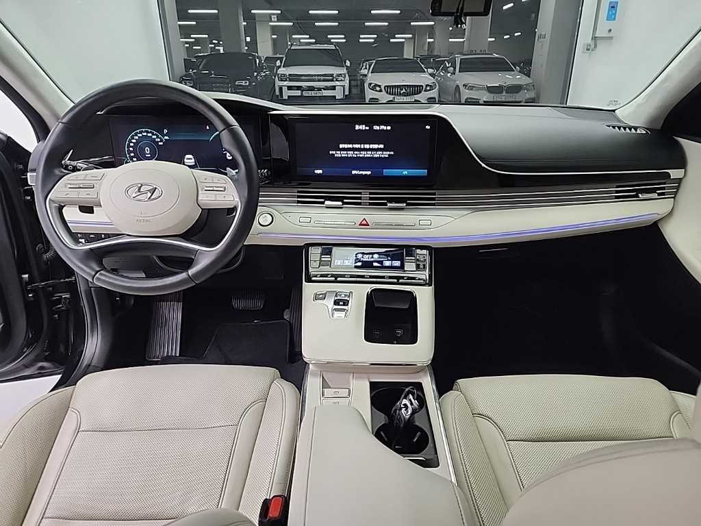 HYUNDAI Grandeur - Vista 7