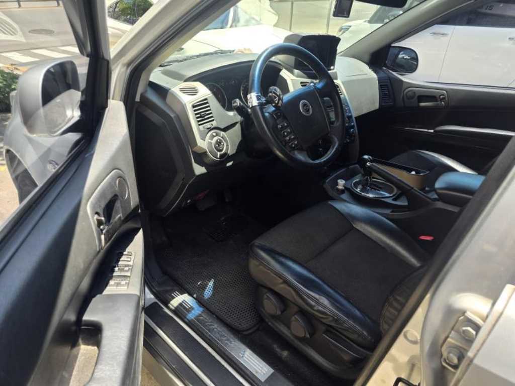 Ssangyong Korando - Vista 5