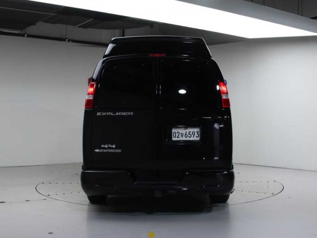 Chevrolet Express van - Vista 4