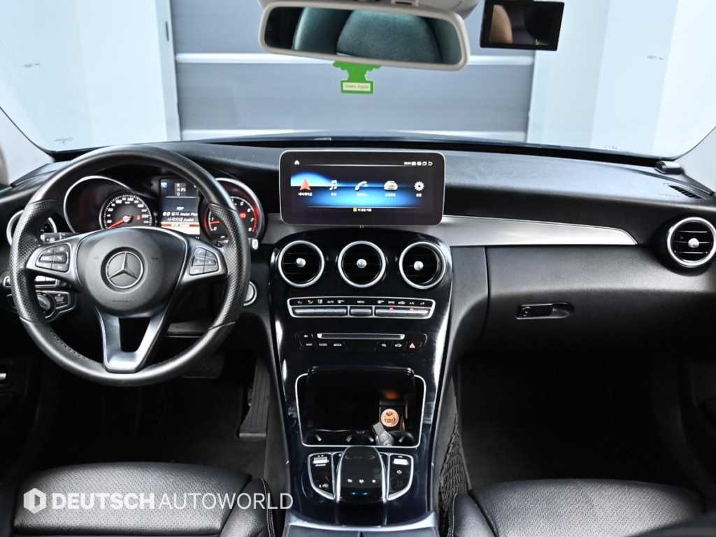 Mercedes Benz C Class - Vista 7