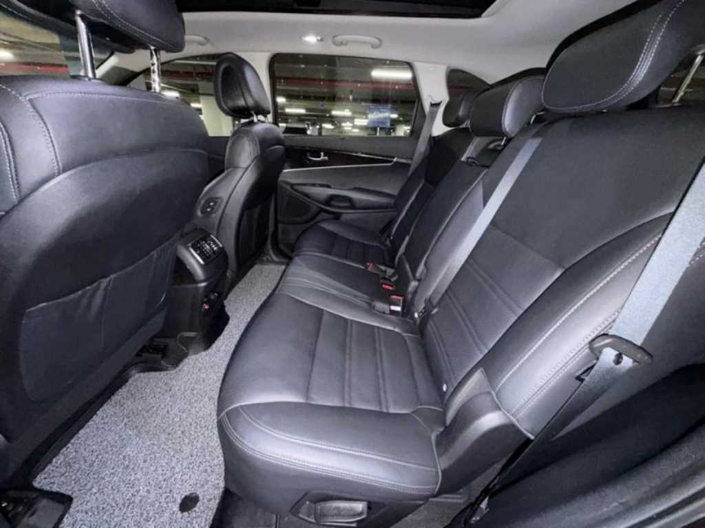 KIA Sorento - Vista 6