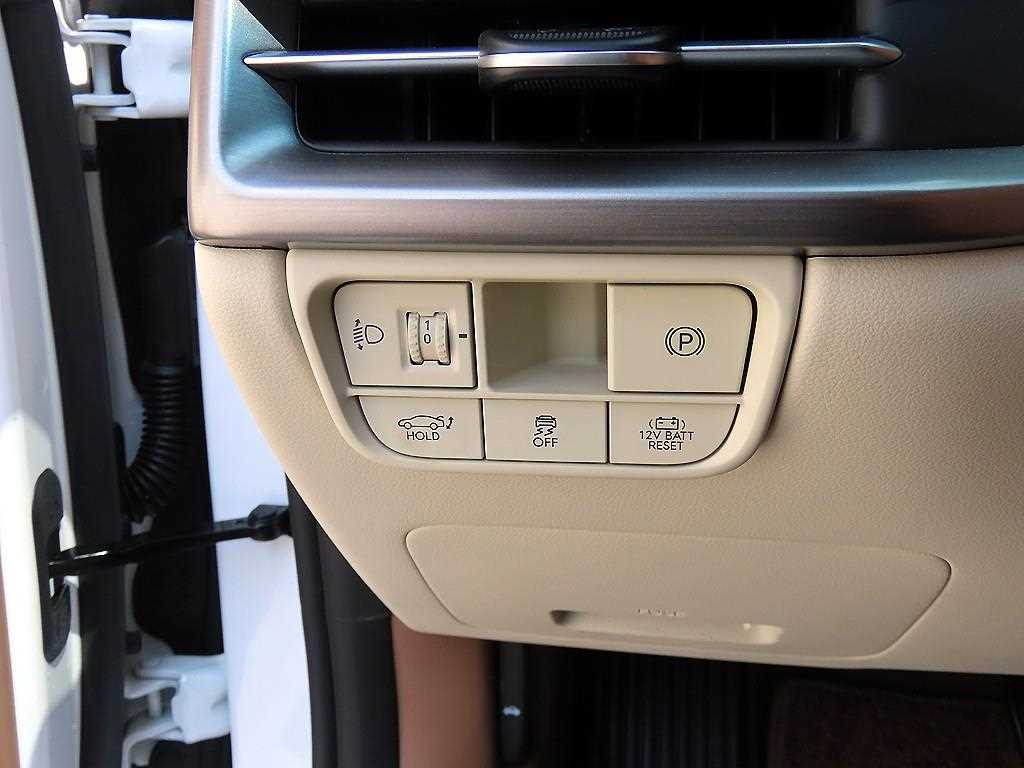 HYUNDAI Grandeur - Vista 12