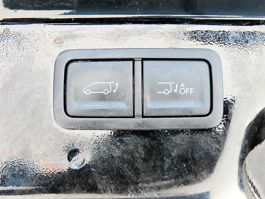 HYUNDAI Staria 2023 Negro - Importación desde Corea - HF Imports Iquique - Foto 17