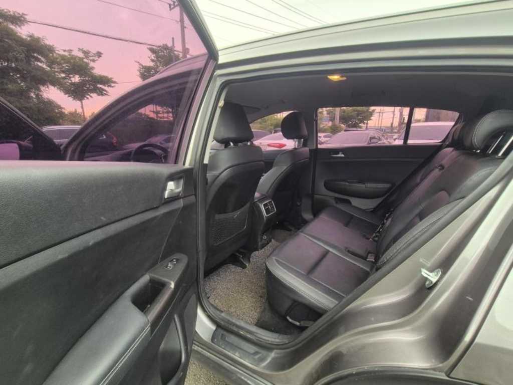 KIA Sportage - Vista 6