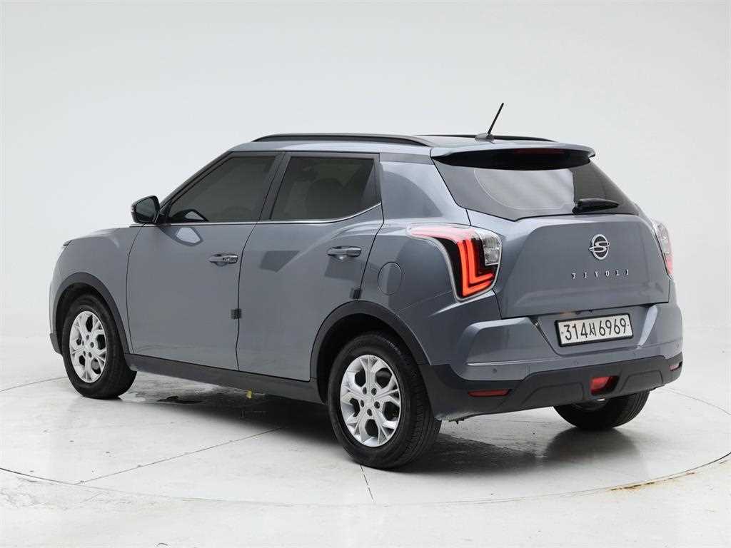 Ssangyong Tivoli - Vista 4