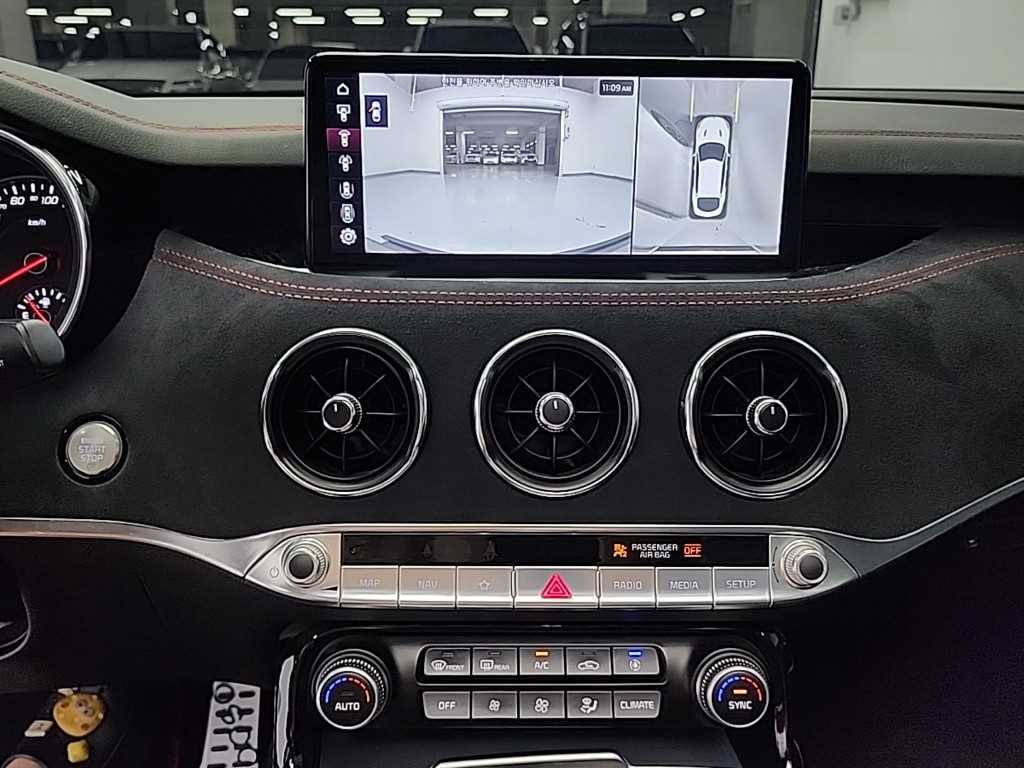 KIA Stinger - Vista 10