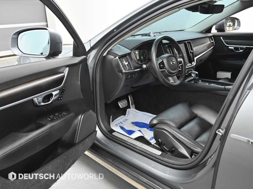Volvo V90 - Vista 11