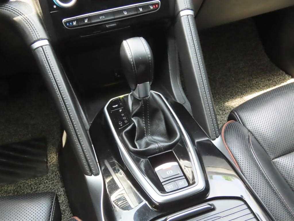 SAMSUNG QM6 - Vista 12