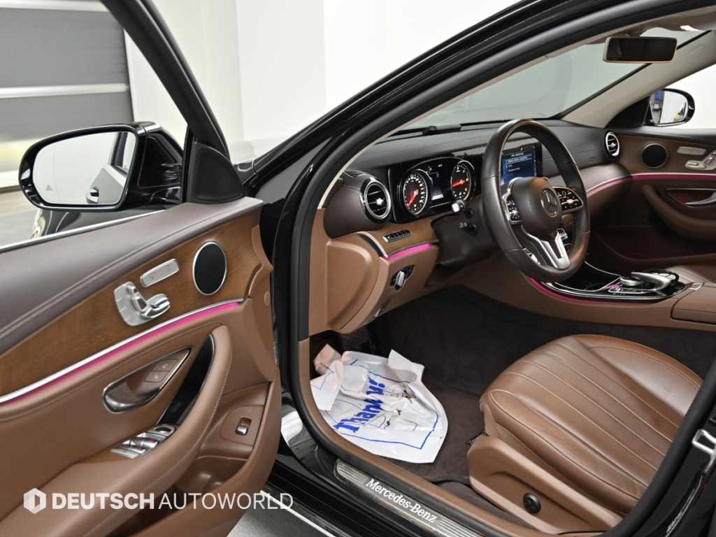 Mercedes Benz E class - Vista 11