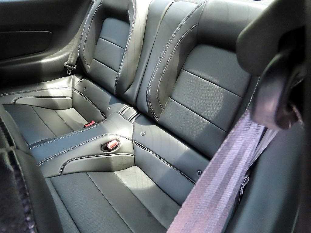 Ford Mustang - Vista 6