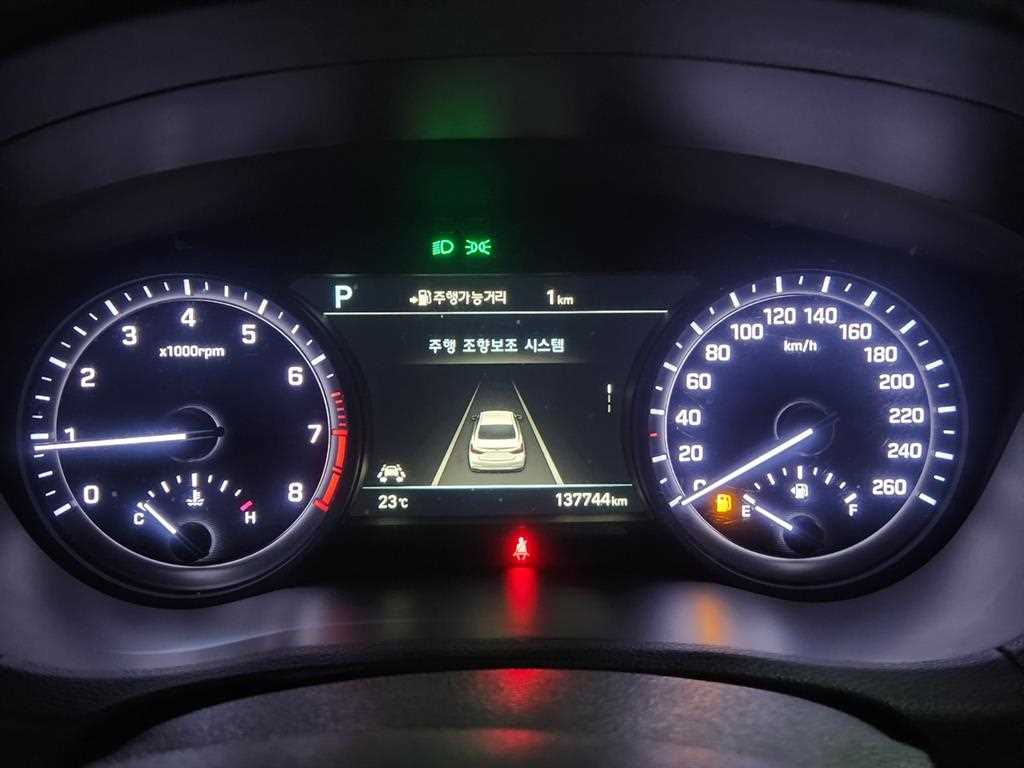 Genesis G80 - Vista 10