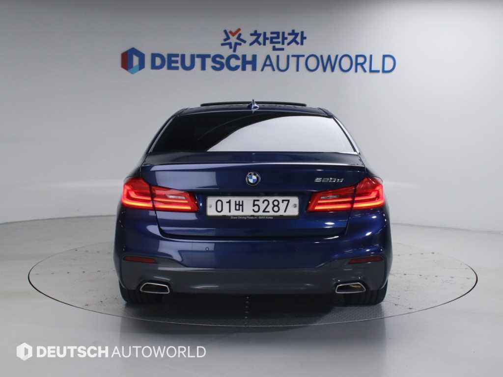 BMW 5 Series - Vista 4