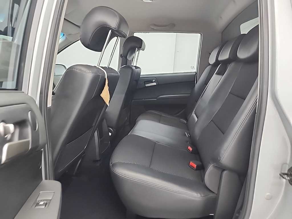 Ssangyong Korando - Vista 12