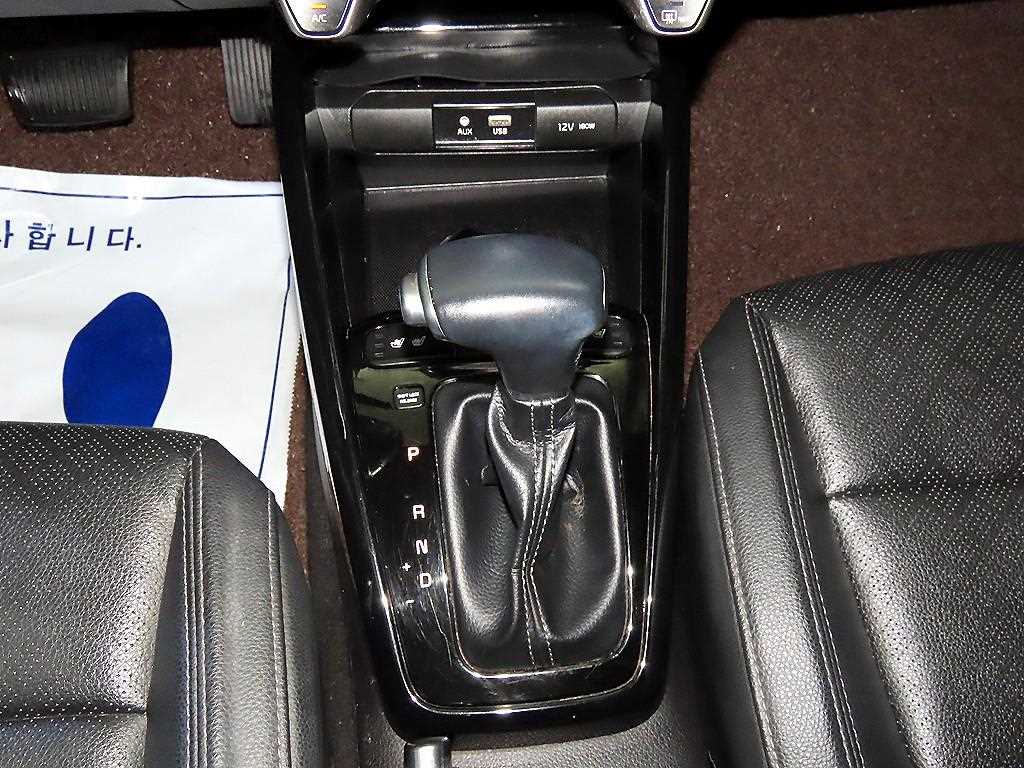 KIA Stonic - Vista 12