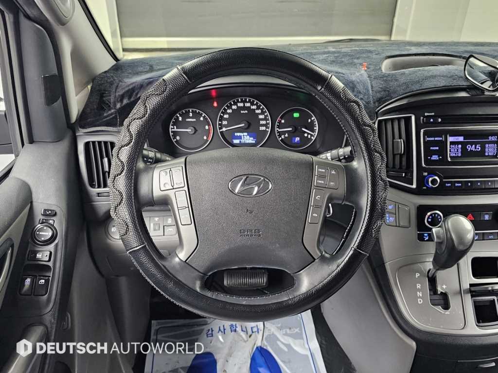 HYUNDAI Starex 2018 Gris - Importación desde Corea - HF Imports Iquique - Foto 13