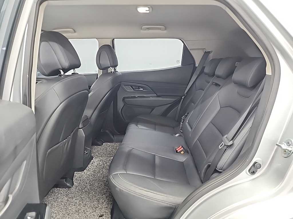 Ssangyong Korando - Vista 12
