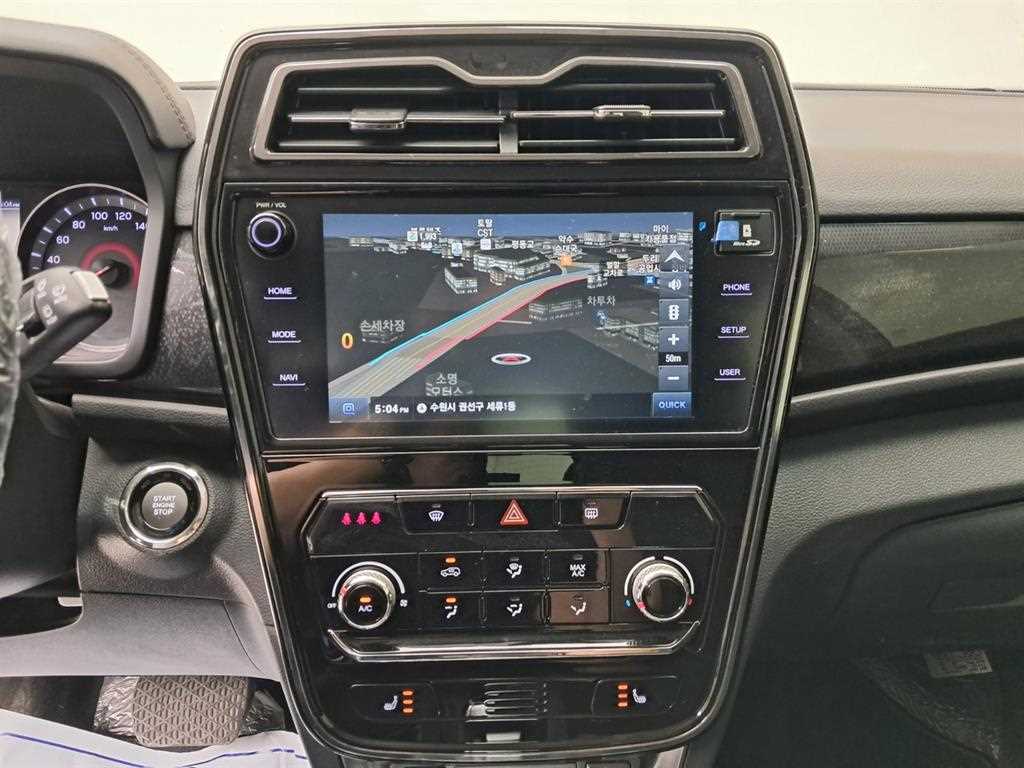 Ssangyong Tivoli - Vista 9