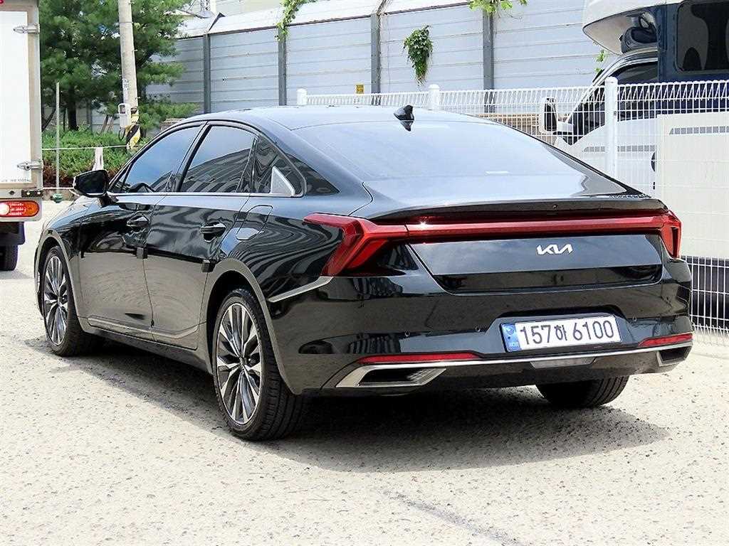 KIA K8 - Vista 3