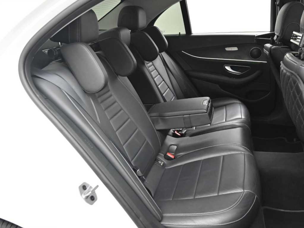 Mercedes Benz E class - Vista 12